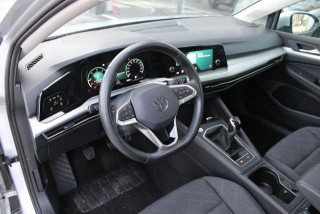 Volkswagen Golf 8 2.0 TDI Life 