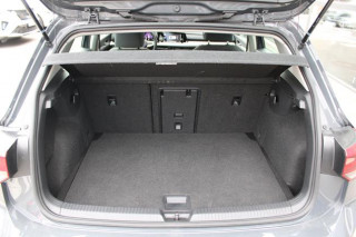Volkswagen Golf 8 1.0 TSI Life 