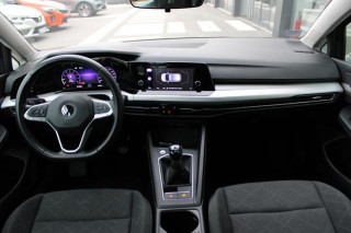 Volkswagen Golf 8 1.0 TSI Life 