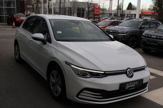 Volkswagen Golf 8 1.0 TSI Life 