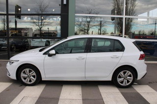 Volkswagen Golf 8 1.0 TSI Life 
