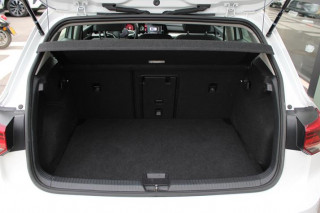 Volkswagen Golf 8 1.0 TSI Life 