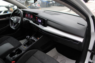 Volkswagen Golf 8 1.0 TSI Life 