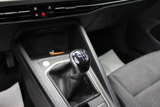 Volkswagen Golf 8 1.0 TSI Life 