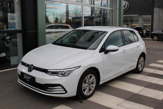 Volkswagen Golf 8 1.0 TSI Life 