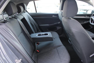 Volkswagen Golf 8 2.0 TDI Life 