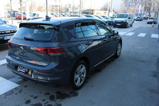 Volkswagen Golf 8 2.0 TDI Life 