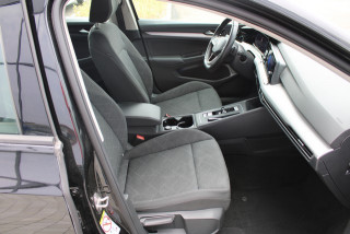 Volkswagen Golf 8 2.0 TDI DSG Life 