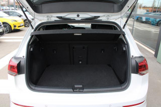 Volkswagen Golf 8 2.0 TDI Life 