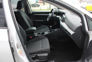 Volkswagen Golf 8 2.0 TDI Life 