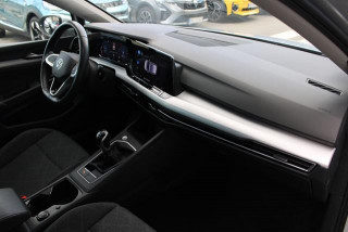 Volkswagen Golf 8 2.0 TDI Life 