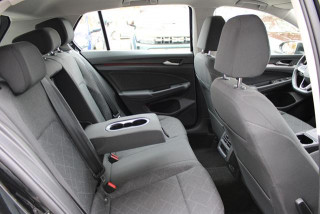 Volkswagen Golf 8 2.0 TDI Life 