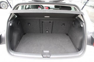 Volkswagen Golf 8 1.0 TSI Life 