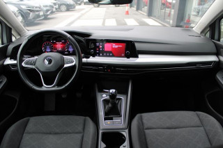Volkswagen Golf 8 1.0 TSI Life 