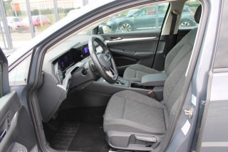 Volkswagen Golf 8 2.0 TDI DSG Life 