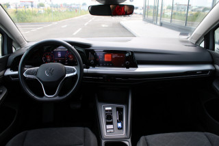 Volkswagen Golf 8 2.0 TDI DSG Life 