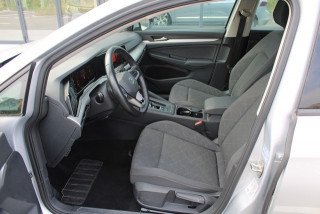 Volkswagen Golf 8 2.0 TDI DSG Life 