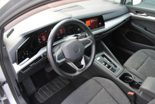 Volkswagen Golf 8 2.0 TDI DSG Life 