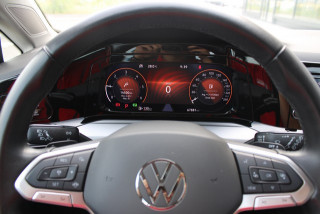 Volkswagen Golf 8 2.0 TDI DSG Life 