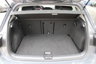 Volkswagen Golf 8 2.0 TDI Life 