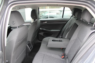 Volkswagen Golf 8 2.0 TDI Life 