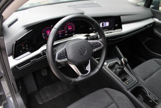 Volkswagen Golf 8 2.0 TDI Life 