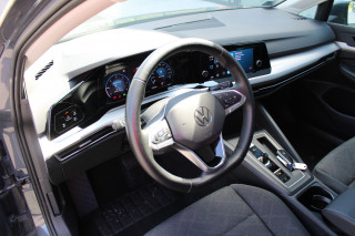 Volkswagen Golf 8 2.0 TDI DSG Life 