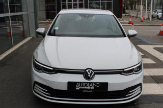 Volkswagen Golf 8 1.0 TSI Life 