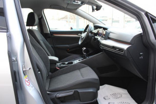 Volkswagen Golf 8 1.0 TSI Life 