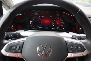 Volkswagen Golf 8 2.0 TDI DSG Life 