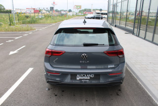 Volkswagen Golf 8 2.0 TDI DSG Life 