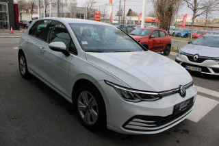 Volkswagen Golf 8 1.0 TSI Life 
