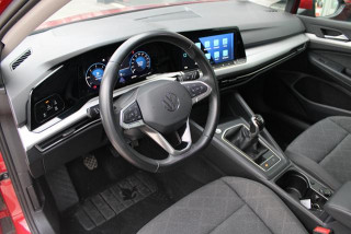 Volkswagen Golf 8 2.0 TDI Life 