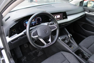 Volkswagen Golf 8 2.0 TDI Life 