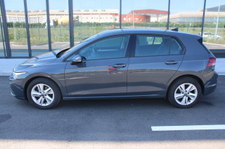Volkswagen Golf 8 2.0 TDI DSG Life 