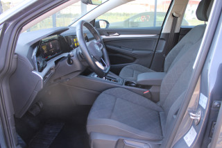 Volkswagen Golf 8 2.0 TDI DSG Life 