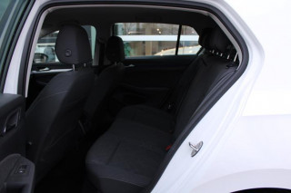 Volkswagen Golf 8 1.0 TSI Life 