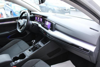 Volkswagen Golf 8 1.0 TSI Life 