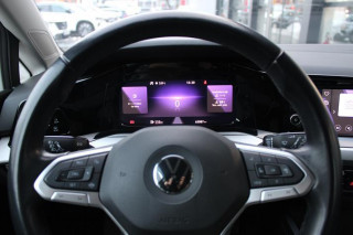 Volkswagen Golf 8 1.0 TSI Life 