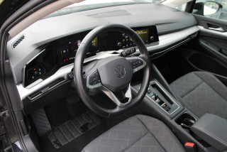 Volkswagen Golf 8 2.0 TDI DSG Life 