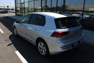Volkswagen Golf 8 2.0 TDI DSG Life 