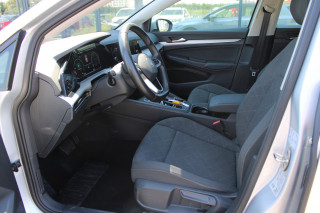 Volkswagen Golf 8 2.0 TDI DSG Life 