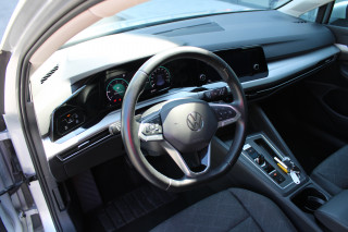 Volkswagen Golf 8 2.0 TDI DSG Life 