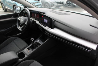 Volkswagen Golf 8 2.0 TDI Life 