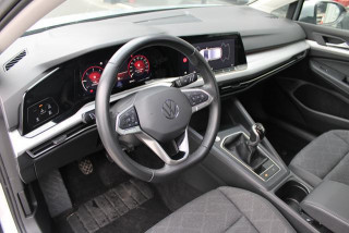 Volkswagen Golf 8 2.0 TDI Life 