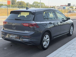 Volkswagen Golf 8 1.0 TSI LIFE 
