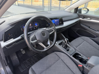 Volkswagen Golf 8 1.0 TSI LIFE 