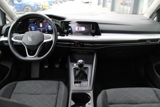 Volkswagen Golf 8 1.0 TSI Life 