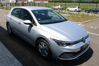 Volkswagen Golf 8 2.0 TDI Life DSG 