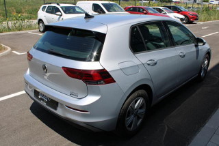 Volkswagen Golf 8 2.0 TDI Life DSG 